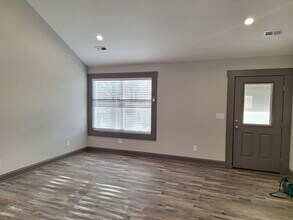 5201 Lonas Dr in Knoxville, TN - Building Photo - Building Photo