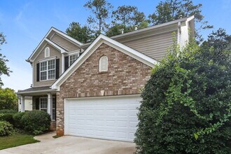 1015 Maple Leaf Dr in Mcdonough, GA - Building Photo - Building Photo