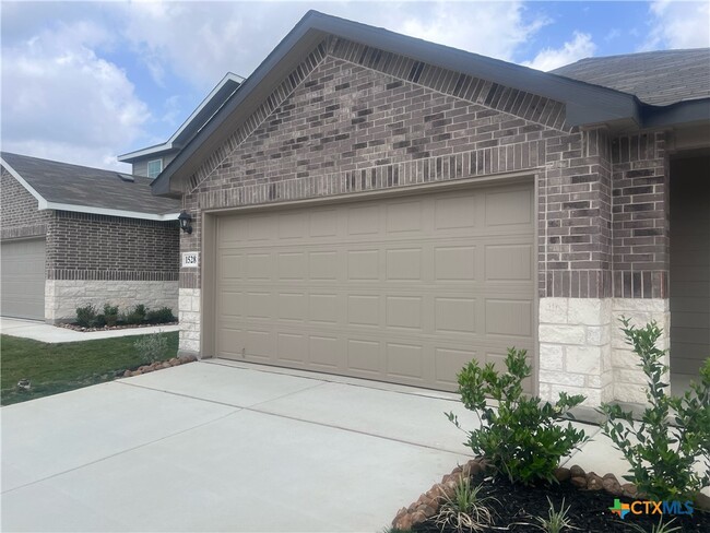 property at 1528 Agave Cellar
