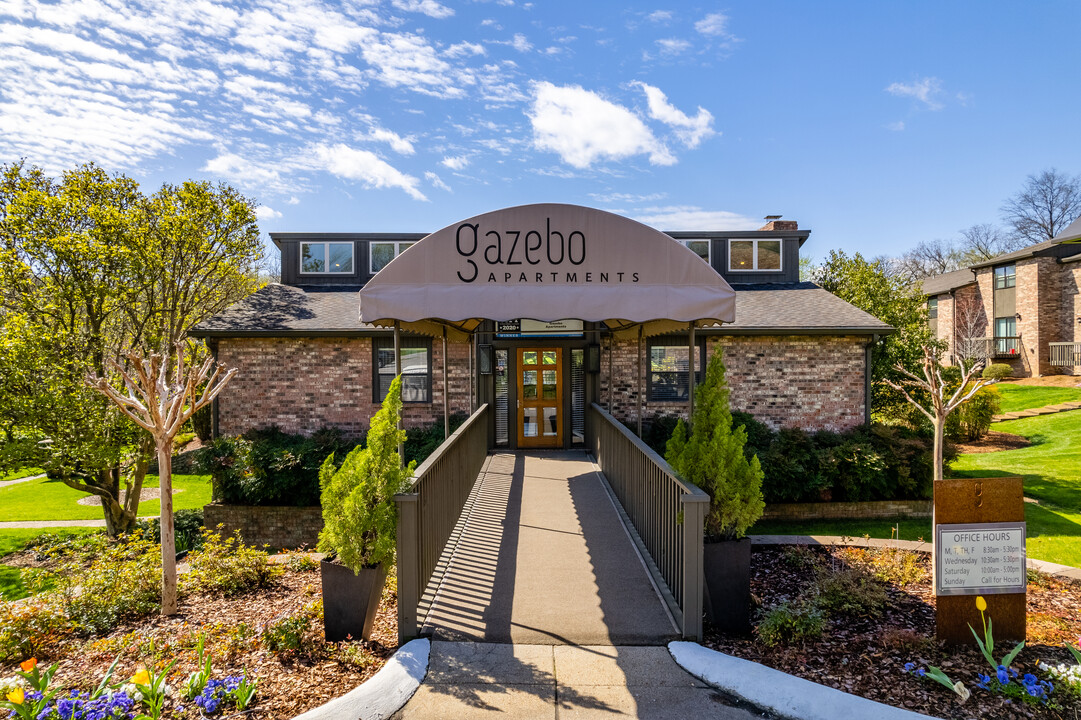 Gazebo Apartments in Nashville, TN - Foto de edificio