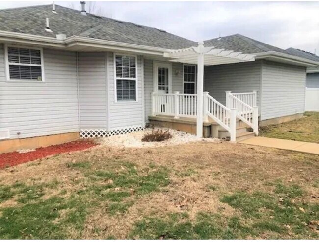114 Fox Terrace Cir in Nixa, MO - Building Photo - Building Photo
