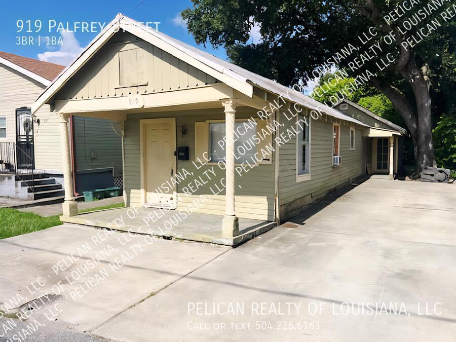 919 Palfrey St in Gretna, LA - Foto de edificio