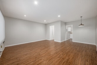 255 S Madison Ave in Pasadena, CA - Foto de edificio - Interior Photo