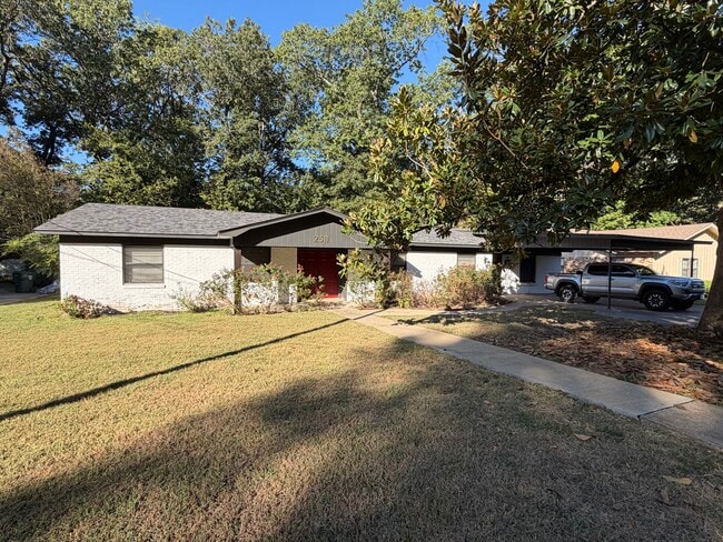 2311 Brookhaven Dr