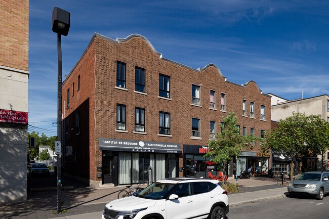 735-759 Décarie Boul in Montréal, QC - Building Photo - Building Photo