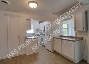 24120 Oxford St in Clinton Township, MI - Building Photo - Building Photo