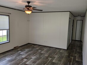 52 Edgewood Dr in Selkirk, NY - Building Photo - Building Photo