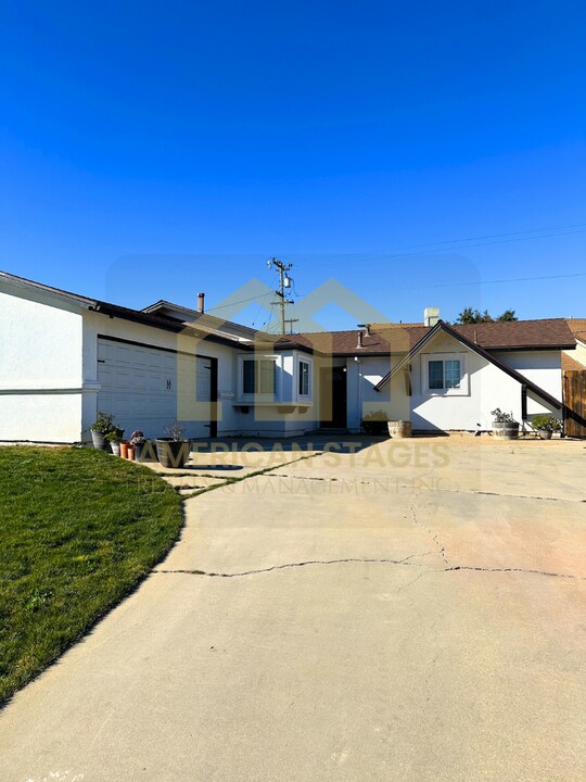 419 Terra Way in Lompoc, CA - Building Photo