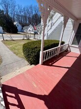 834 Main St in Hopkinton, NH - Building Photo - Building Photo