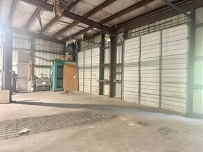 720 Grand Ave in Bacliff, TX - Building Photo - Building Photo