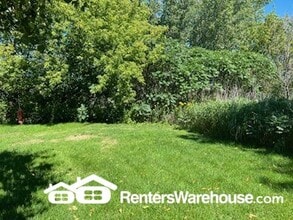 8938 Spring Ln in Woodbury, MN - Building Photo - Building Photo