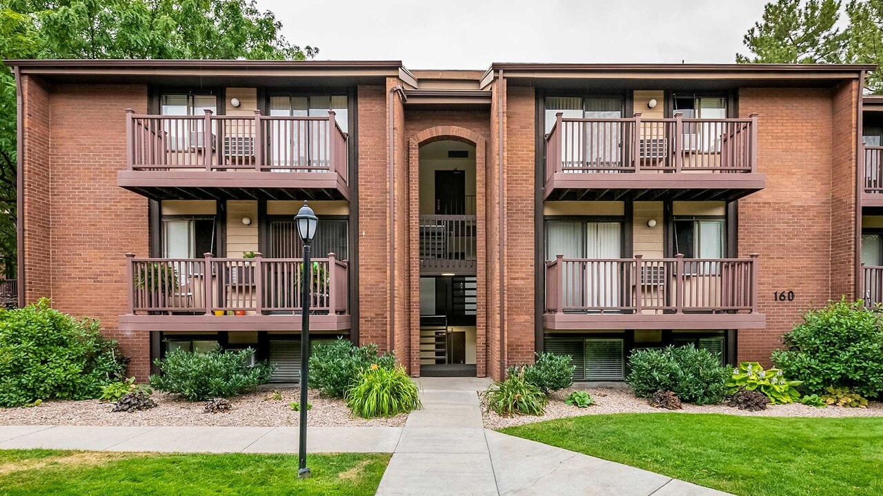 Garden Apartments in Salt Lake City, UT - Building Photo