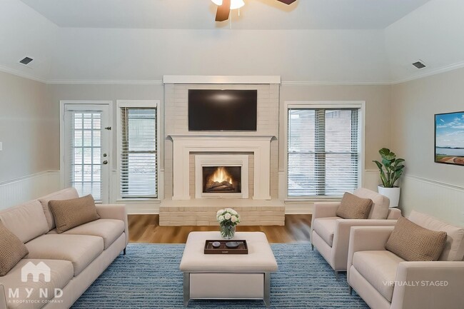 property at 1935 Pecan Ridge N