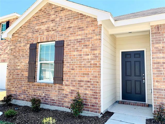 10325 Jameson Ln in Crowley, TX - Building Photo - Building Photo