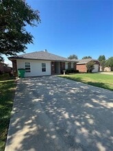 3504 Columbus St in Gainesville, TX - Building Photo - Building Photo