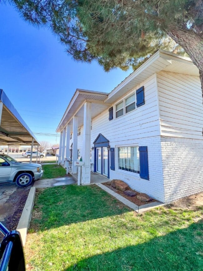 property at 400 E 22nd St