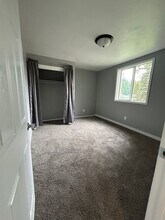 1821 Shawano Ave in Green Bay, WI - Building Photo - Building Photo