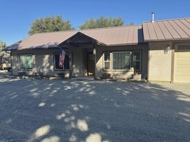 39034 CA-41 in Oakhurst, CA - Building Photo