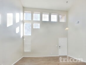 44313 63rd St W in Lancaster, CA - Building Photo - Building Photo