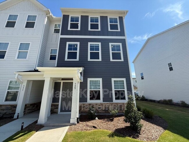 329 Deercroft Dr in Apex, NC - Building Photo - Building Photo