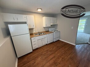 7301 N Moberly Dr in Columbia, MO - Building Photo - Building Photo