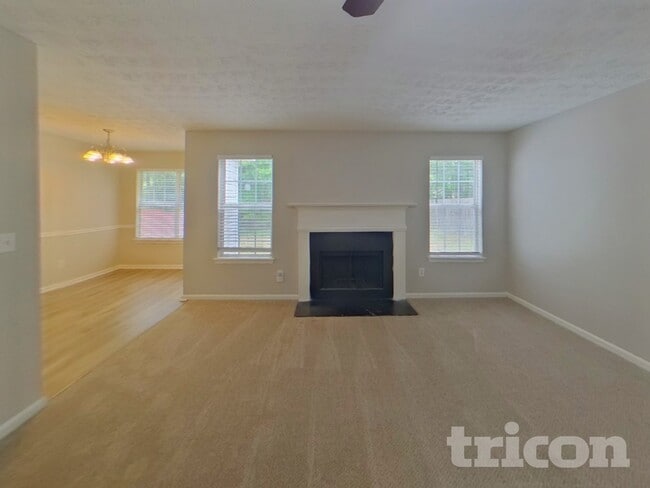 4421 Gladewood Run in Union City, GA - Building Photo - Building Photo