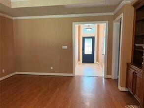 711 S Blackwell St in La Porte, TX - Building Photo - Building Photo