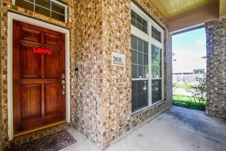 7835 Stone Oak Ct, Unit 18 in Houston, TX - Building Photo - Building Photo