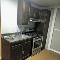 415 Baldwin St, Unit 2 REAR in Waterbury, CT - Building Photo