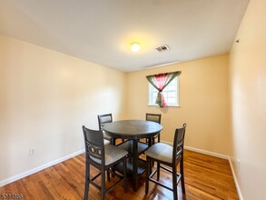 129 S 9th St in Newark, NJ - Building Photo - Building Photo