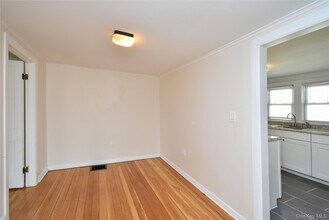 15 Robinson St in Beacon, NY - Building Photo - Building Photo