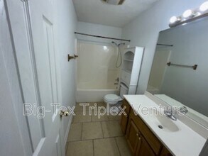 260 N Pecan St in Nash, TX - Building Photo - Building Photo