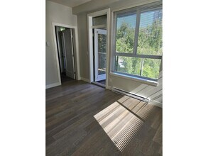 3090 Gladwin Rd in Abbotsford, BC - Building Photo - Building Photo