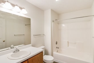 Fairway Meadows Apartments in Marshall, MI - Building Photo - Building Photo