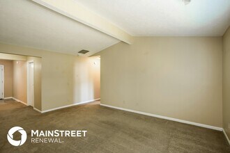 7114 Elias Cir in Indianapolis, IN - Building Photo - Building Photo