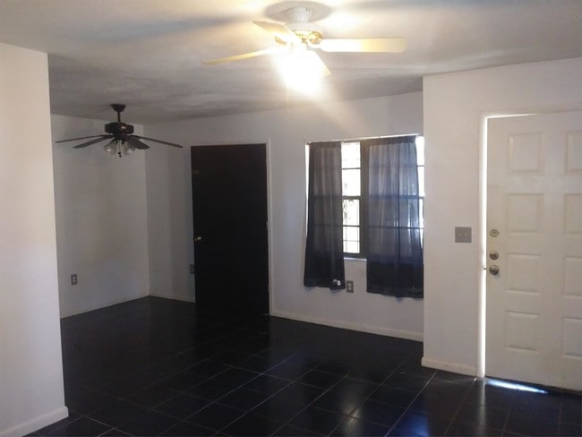 1723 SW 68th Terrace in Gainesville, FL - Building Photo - Building Photo