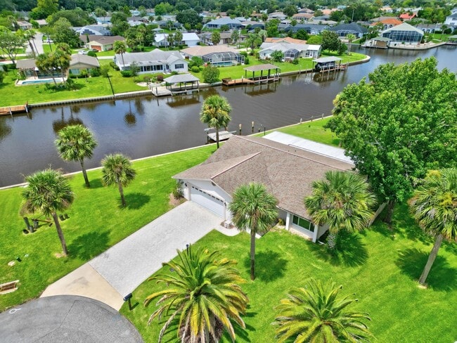 9 Campbell Ct in Palm Coast, FL - Building Photo - Building Photo