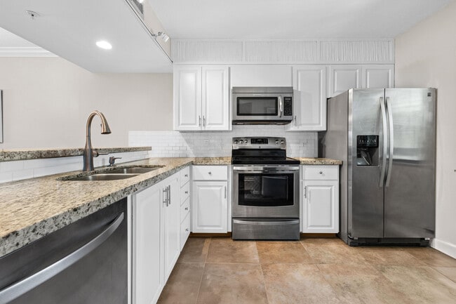 property at 1501 Marina Isle Way