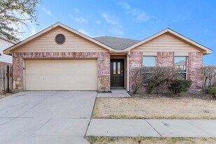 12419 Pinestraw Rd in Rhome, TX - Building Photo