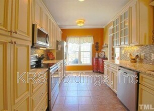 8164 Rolling Glenn Dr in Raleigh, NC - Building Photo - Building Photo