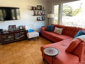 215 Evelyn Way in San Francisco, CA - Building Photo - Building Photo