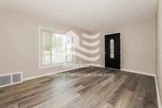 1276 Crestview Ave in Akron, OH - Foto de edificio - Building Photo