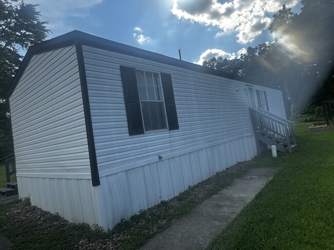 377 Lyles Rd SE in Cleveland, TN - Building Photo - Building Photo