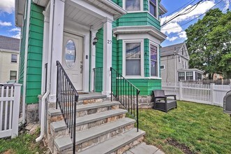 27 Central St in Waltham, MA - Building Photo - Building Photo