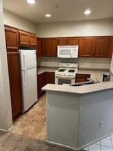 26472 Arboretum Way in Murrieta, CA - Building Photo - Building Photo