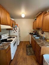 1141 Sunnyslope Rd in Hollister, CA - Building Photo - Building Photo