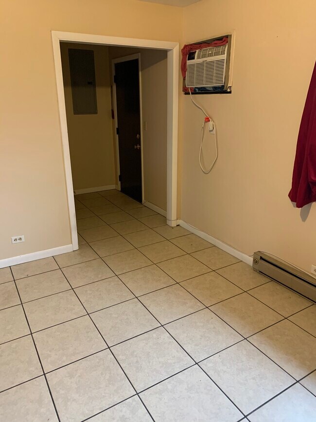 13918 Marybrook Dr, Unit NearSouthNaperville in Plainfield, IL - Building Photo - Building Photo