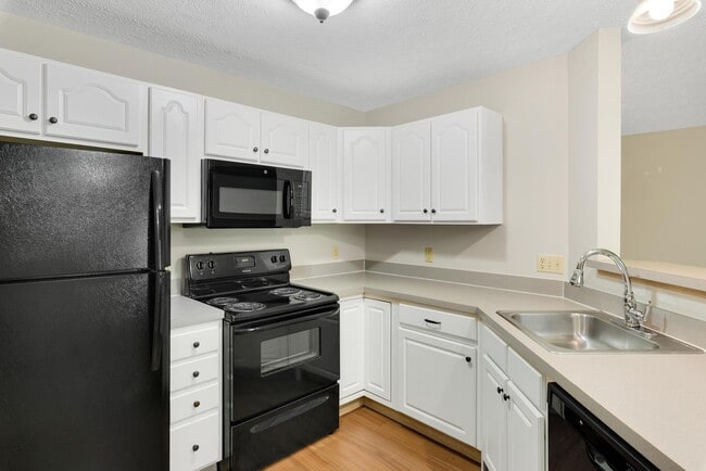 Columbia Woods Apartments