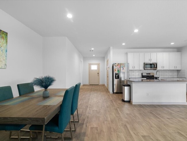 property at 1702 Maclane Ct