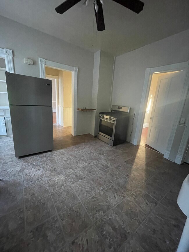 537 Massachusetts Ave in Buffalo, NY - Building Photo - Building Photo
